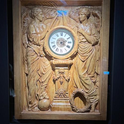 Eine alte Uhr des Schwesternschiffes der Titanic.