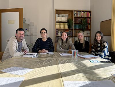 Erzieherteam bei der Besprechung